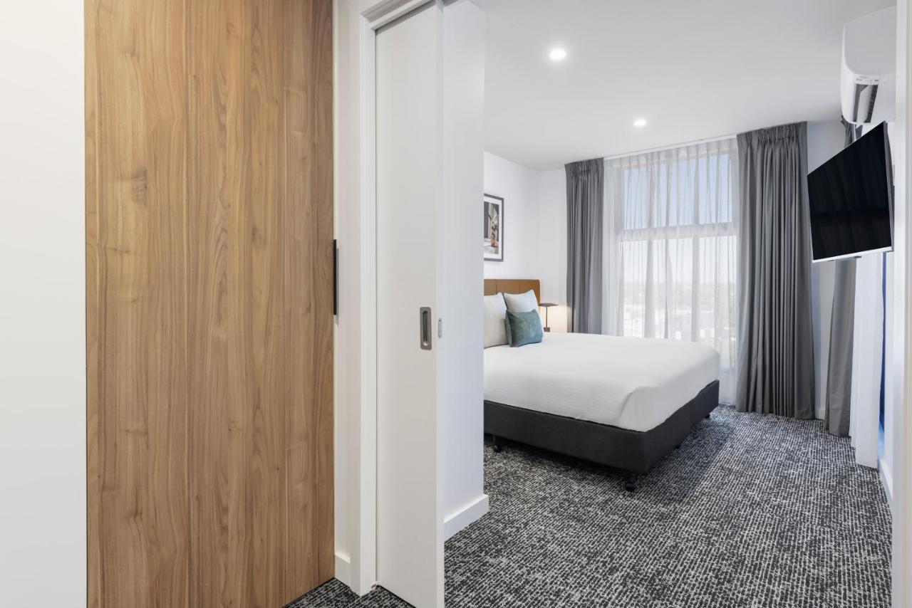 Punthill Essendon North Aparthotel Melbourne Exterior photo