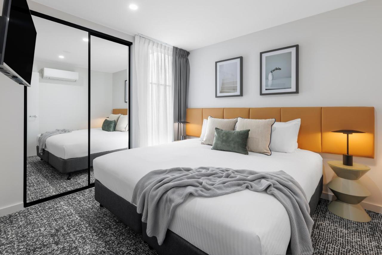 Punthill Essendon North Aparthotel Melbourne Exterior photo